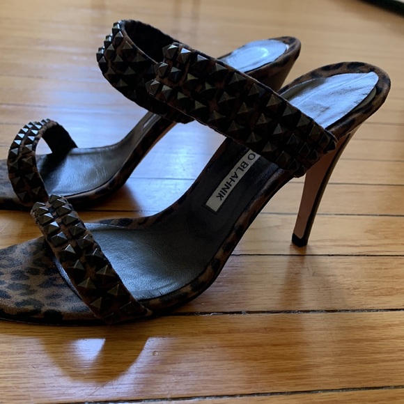 Stunning Manolo Blahnik  leopard and spike heels - Picture 12 of 12